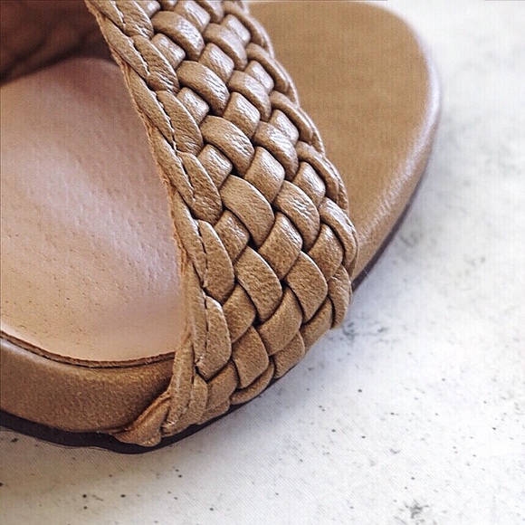 Tan | Weaved Ankle Strap Block Heel - Picture 5 of 6